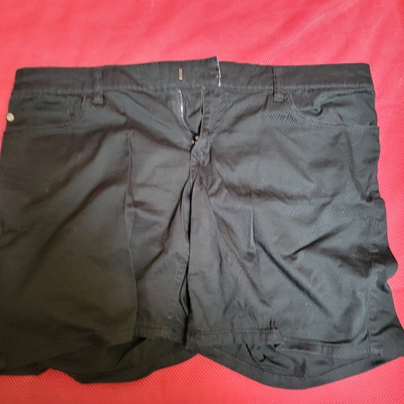 Black size 11 Roxy shorts - Picture 1 of 3